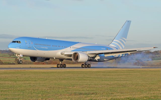 BOEING 767-300 (OO-JAP)