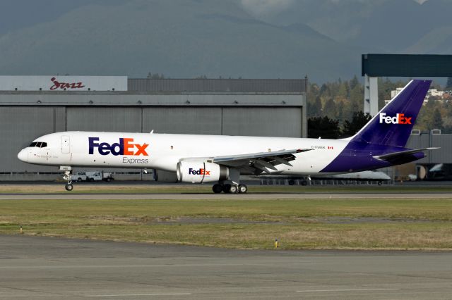 Boeing 757-200 (C-FMEK)