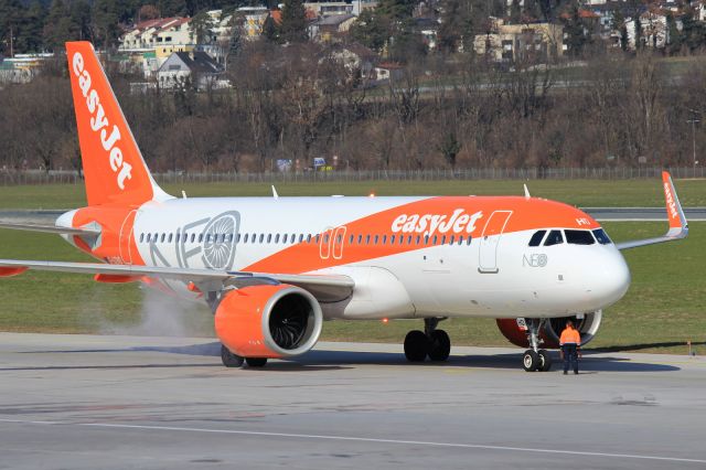 Airbus A320neo (G-UZHD)