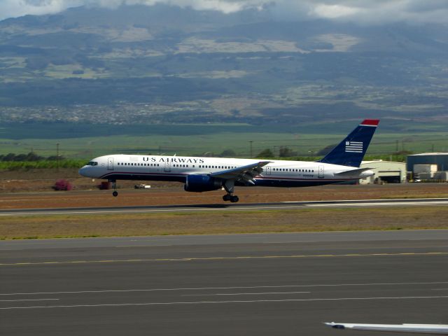 Boeing 757-200 (N905AW)