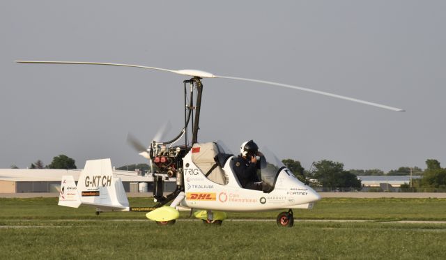 MAGNI Tandem Trainer (G-KTCH) - Airventure 2019