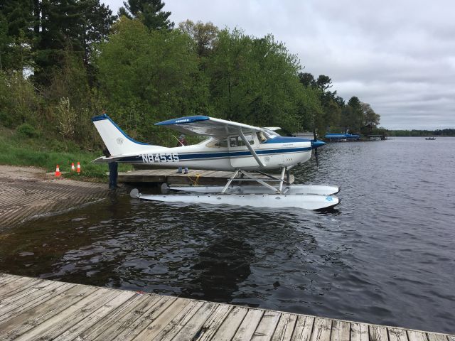 Cessna Skylane (N8453S)