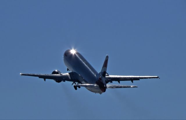 BOEING 737-400 (G-DOCE) - BA 737-436 last take off as it heads for the  boneyard in the desert.