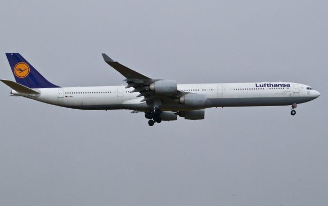 Airbus A340-600 (D-AIAY)