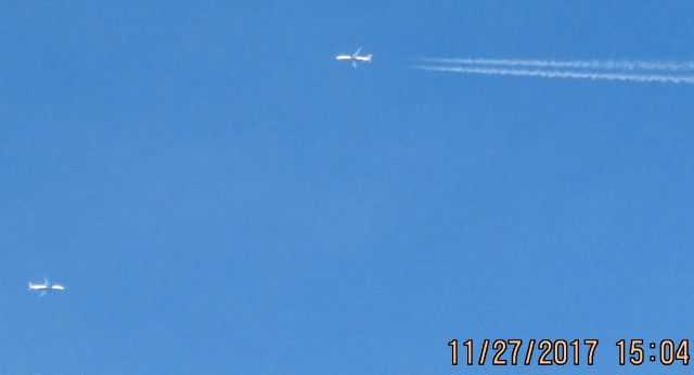 Boeing 737-800 (N3747D)