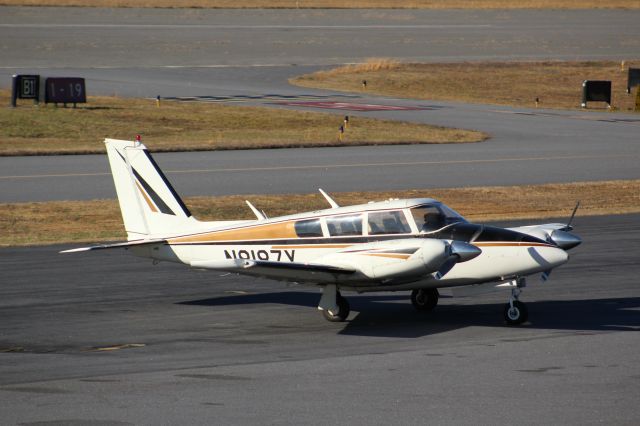 Piper PA-30 Twin Comanche (N8187Y)