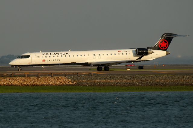 Canadair Regional Jet CRJ-700 (C-GPJZ) - Jazz 8465 heading to Montreal