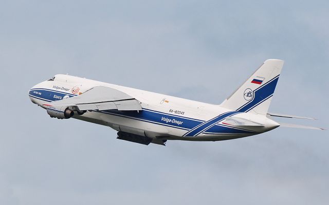 Antonov An-124 Ruslan (RA-82045) - volga-dnepr an-124-100 ra-82045 dep shannon for athens 9/9/18.