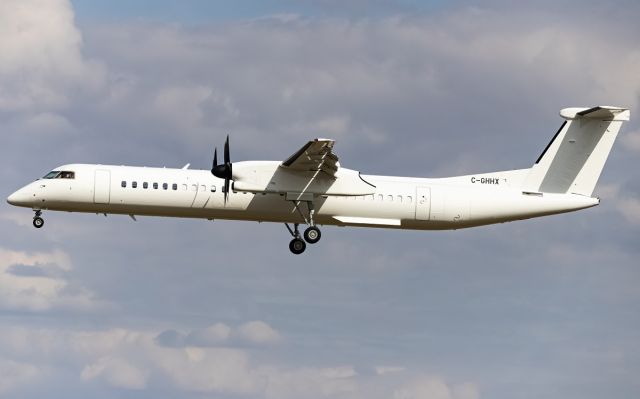 de Havilland Dash 8-400 (C-GHHX)