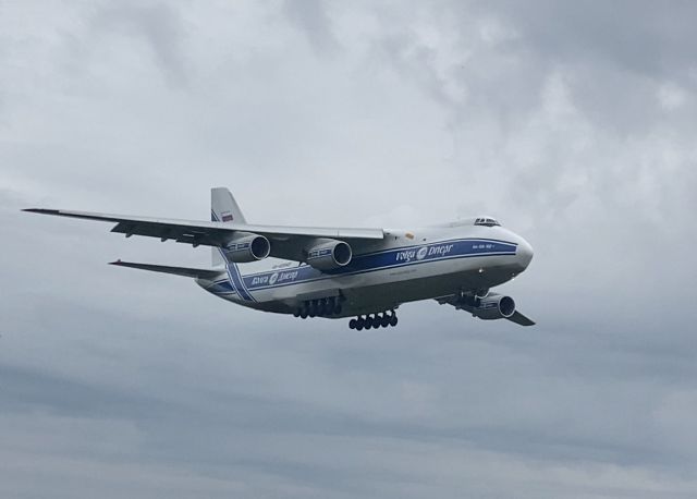 Antonov An-124 Ruslan —