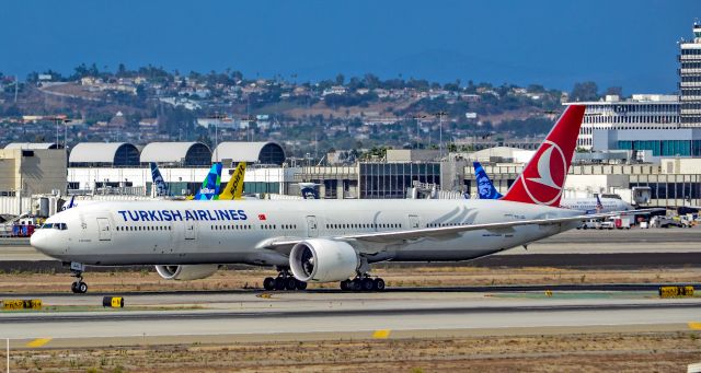 BOEING 777-300ER (TC-JJL) - TC-JJL Turkish Airlines Boeing 777-3F2(ER) s/n 40793/919 "Karadeniz" - Los Angeles International Airport (IATA: LAX, ICAO: KLAX, FAA LID: LAX)br /Photo: TDelCorobr /September 3, 2017