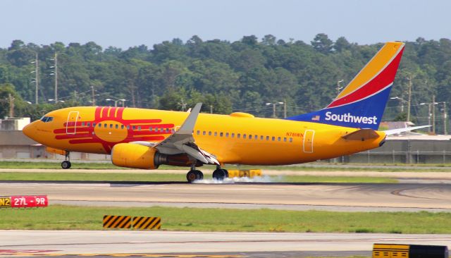 Boeing 737-700 (N781WN)