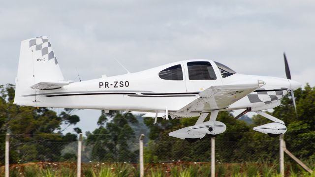 Vans RV-10 (PR-ZSO)