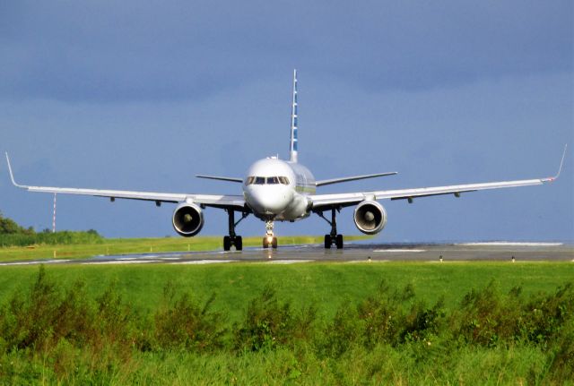 Boeing 757-200 (N186AN)