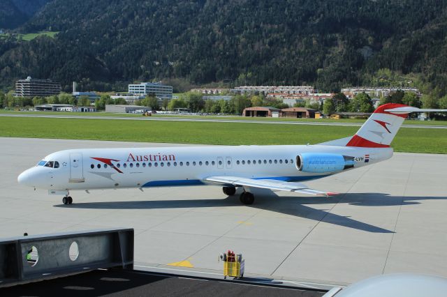 Fokker 100 (OE-LVH)