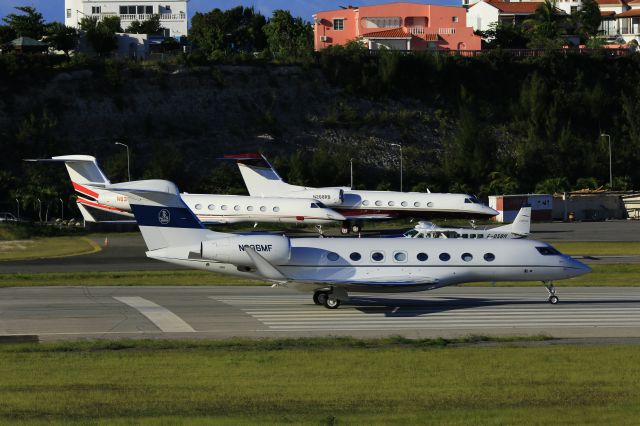Gulfstream Aerospace Gulfstream G650 (N836MF) - N836MF departing