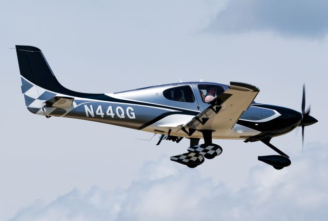 Cirrus SR22 Turbo (N44QG)