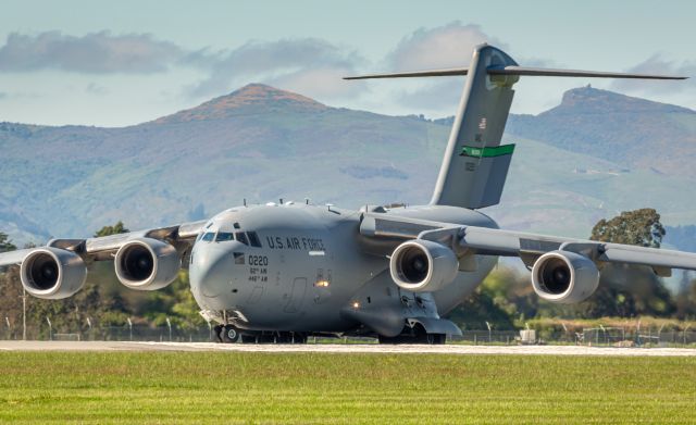 Boeing Globemaster III (10-0220) - Off another shuttle to Antarctica.