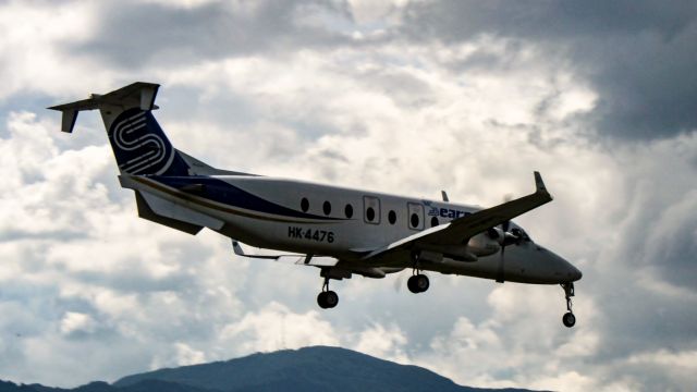 Beechcraft 1900 (HK-4476)