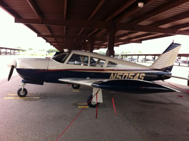 Piper Cherokee Arrow (N5054S)