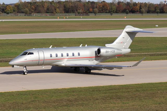 Canadair Challenger 350 (9H-VCB)