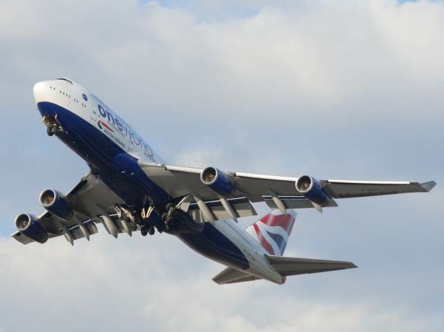 Boeing 747-400 (G-CIVP)