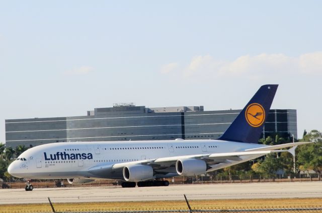 Airbus A380-800 (D-AIMI)