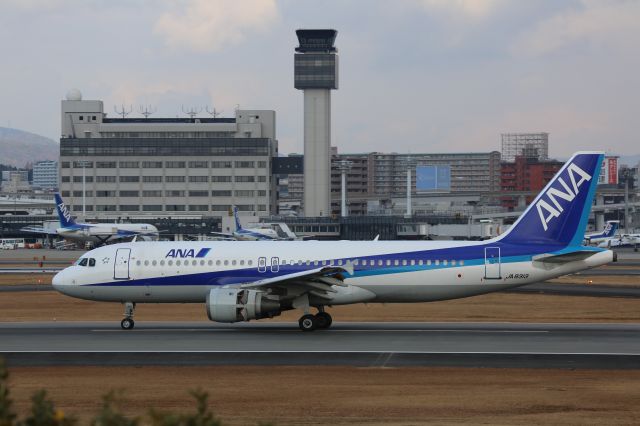 Airbus A320 (JA8313)