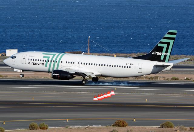 BOEING 737-400 (OY-ASB)