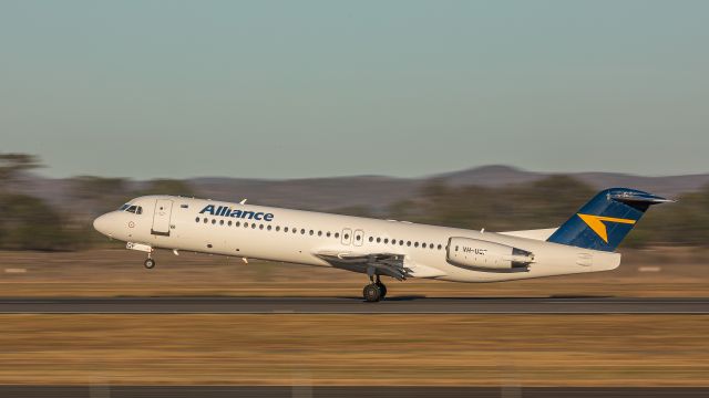 Fokker 100 (VH-UQF)