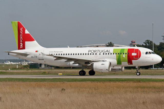 Airbus A319 (CS-TTP)