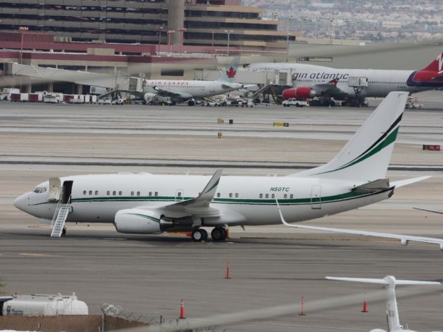 Boeing 737-700 (N50TC) - BBJ