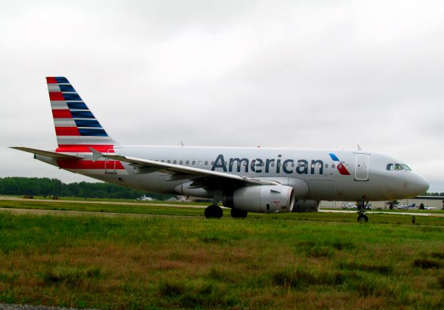 Airbus A319 (N826AW)