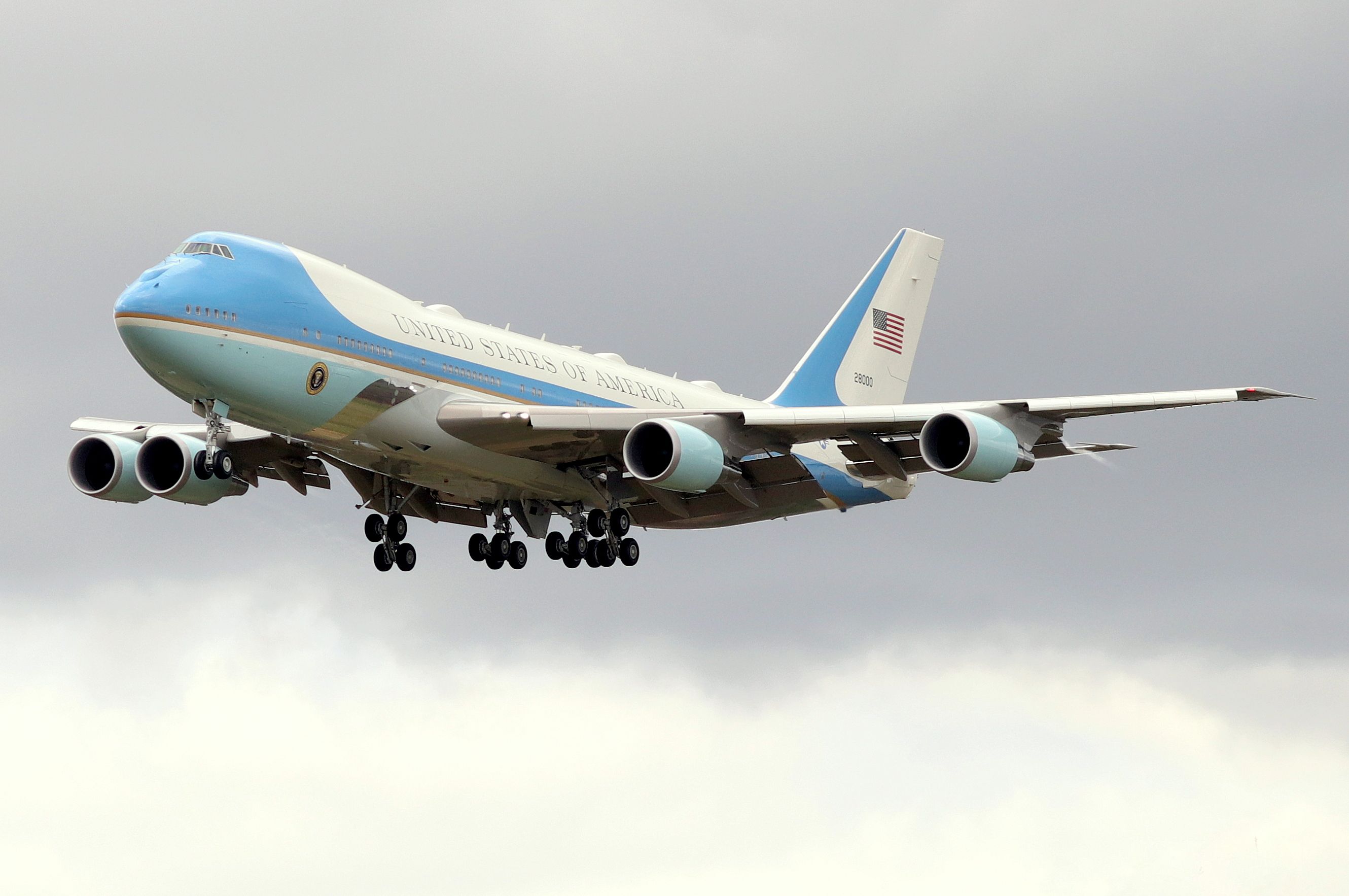 Boeing 747-200 (82-8000) - 'Air Force One' arriving at Pease bringing President Biden to Portsmouth, NH     (4/19)