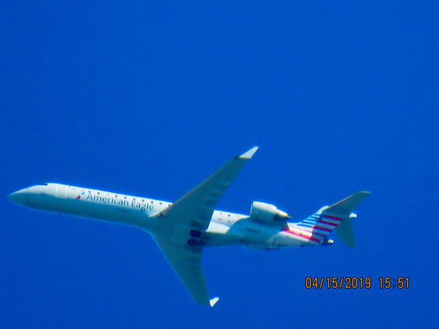 Canadair Regional Jet CRJ-700 (N755EV)