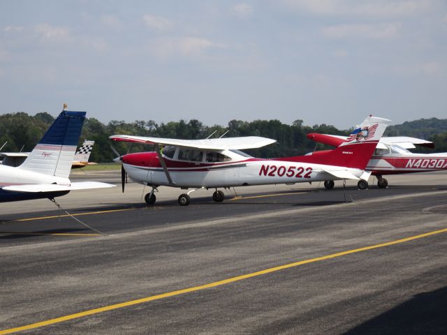 Cessna Skylane (N20522)