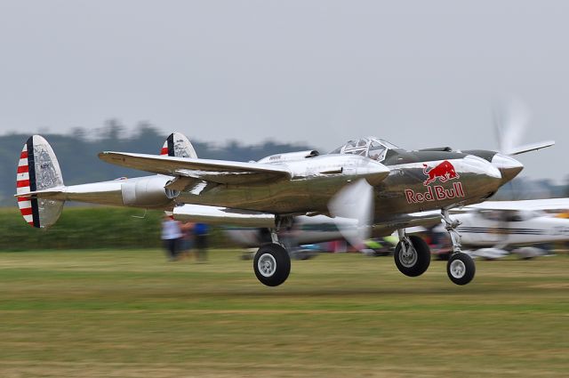 Lockheed P-38 Lightning (N25Y)