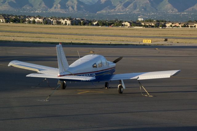 Piper Cherokee Arrow (N2994R) - Aileron deflection 