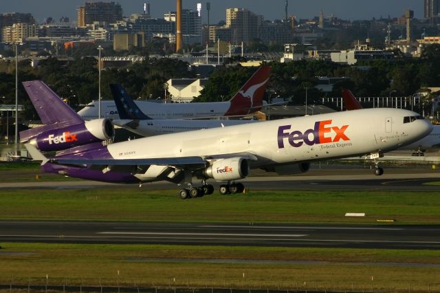 Boeing MD-11 (N588FE)