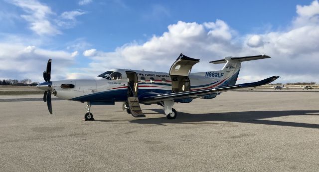 Pilatus PC-12 (N662LF)