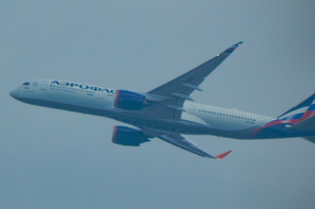 Airbus A350-900 (RA-73151)