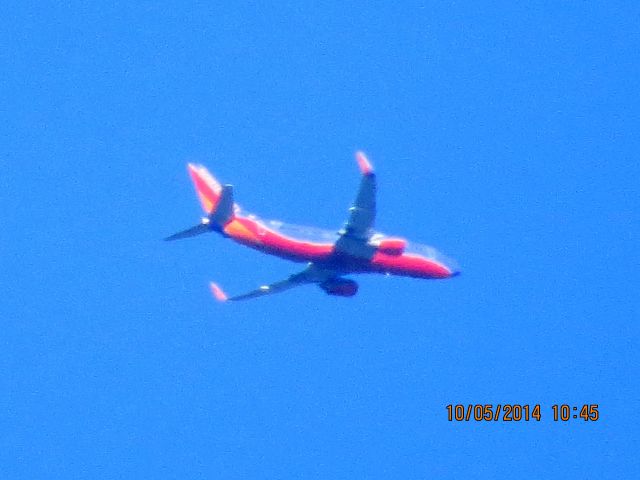 BOEING 737-300 (N631SW) - Southwest Airlines flight 4261 from Houston To Kansas City over the Kansas Speedway at 19,000 feet.