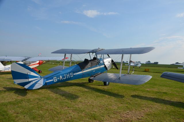 OGMA Tiger Moth (G-AJHS)