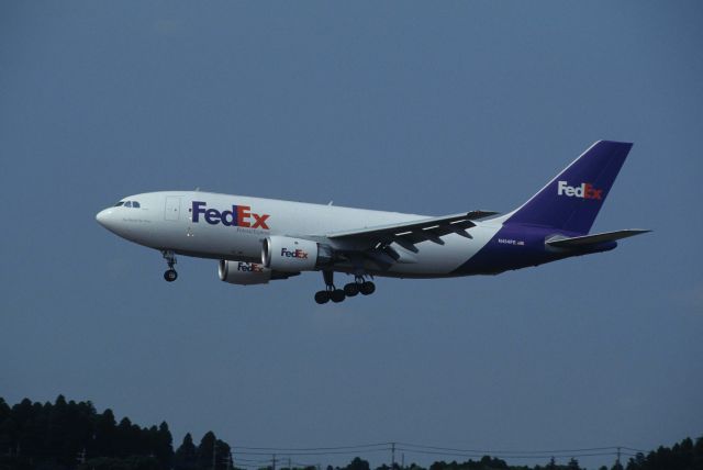 Airbus A310 (N414FE) - Short Final at Narita Intl Airport Rwy16R on 1995/08/26