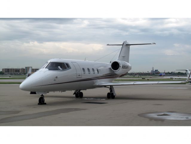 Learjet 55 (N915RT) - A very fast and powerful aircraft!