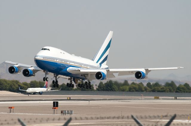 BOEING 747SP (VQ-BMS) - Las Vegas Sands 747SP-21 returning after a 30-35 minute maintenance flight.