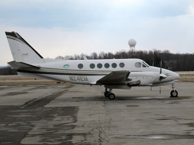 Beechcraft King Air 100 (N24EM)