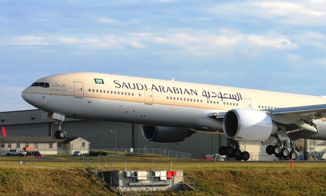 BOEING 777-300 (HZ-AK11) - Saudi Arabian Boeing 777 test flight