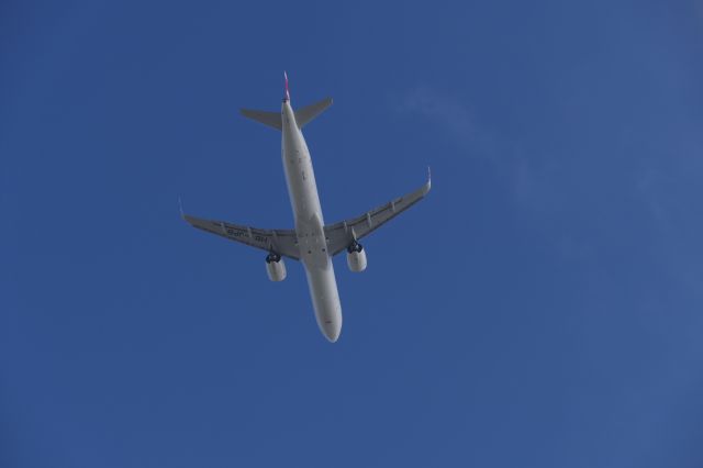 Airbus A321neo (HB-JPB) - Shortly after Take-off from RWY 10 (18th Dec 2021)