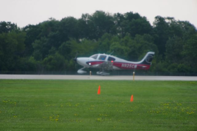 Cirrus SR-22 (N925CM)